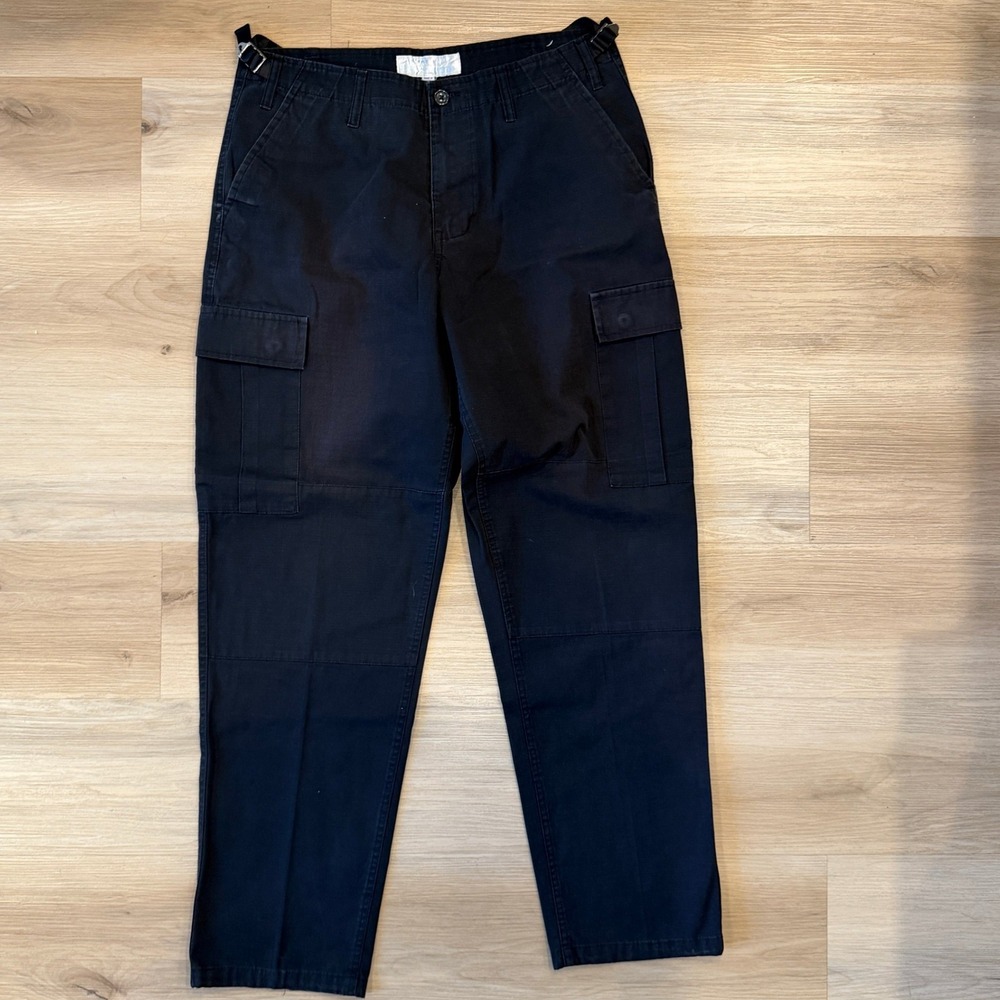 FIRST Cargo Tactical Adjustable Pants Men's size Medium (33x32) - Utility Grunge